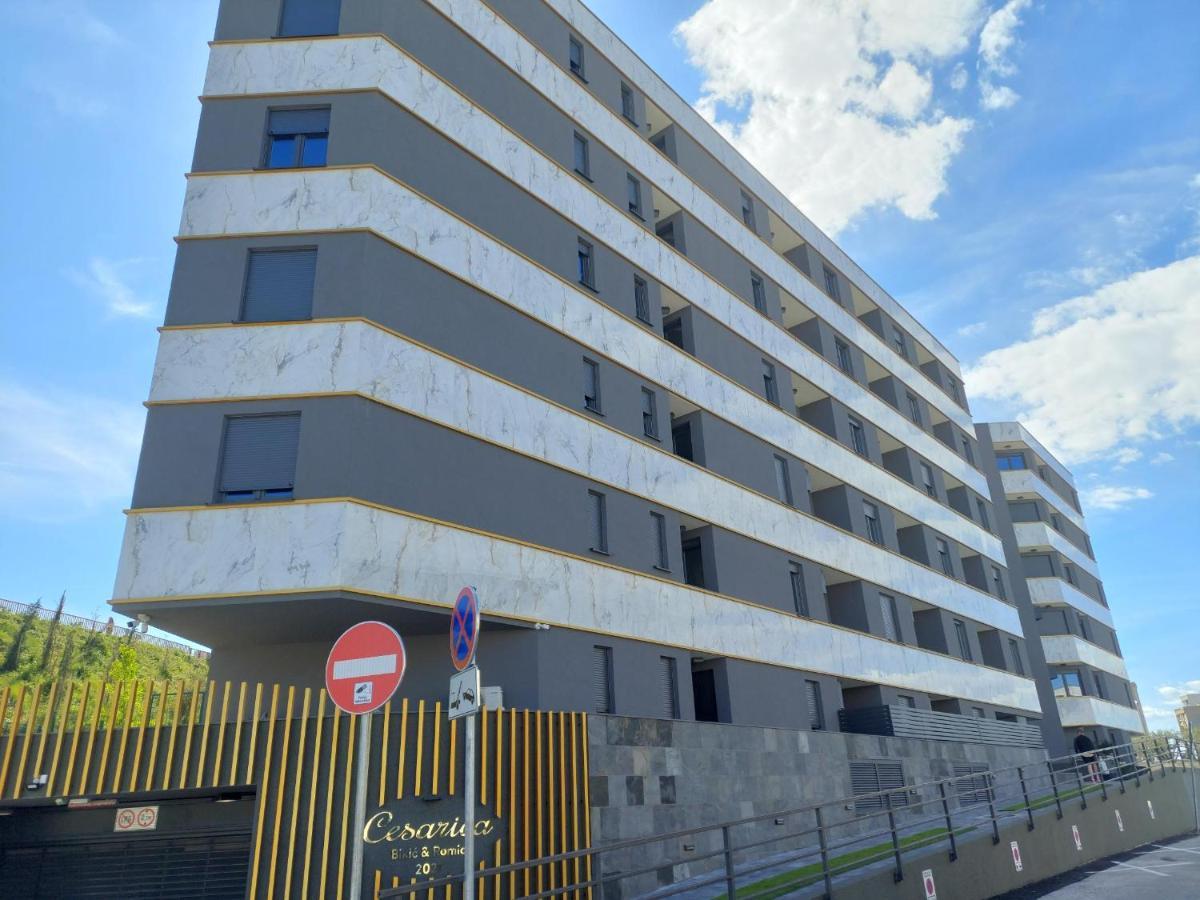 Apartment Paola With Free Private Parking Place Split Luaran gambar