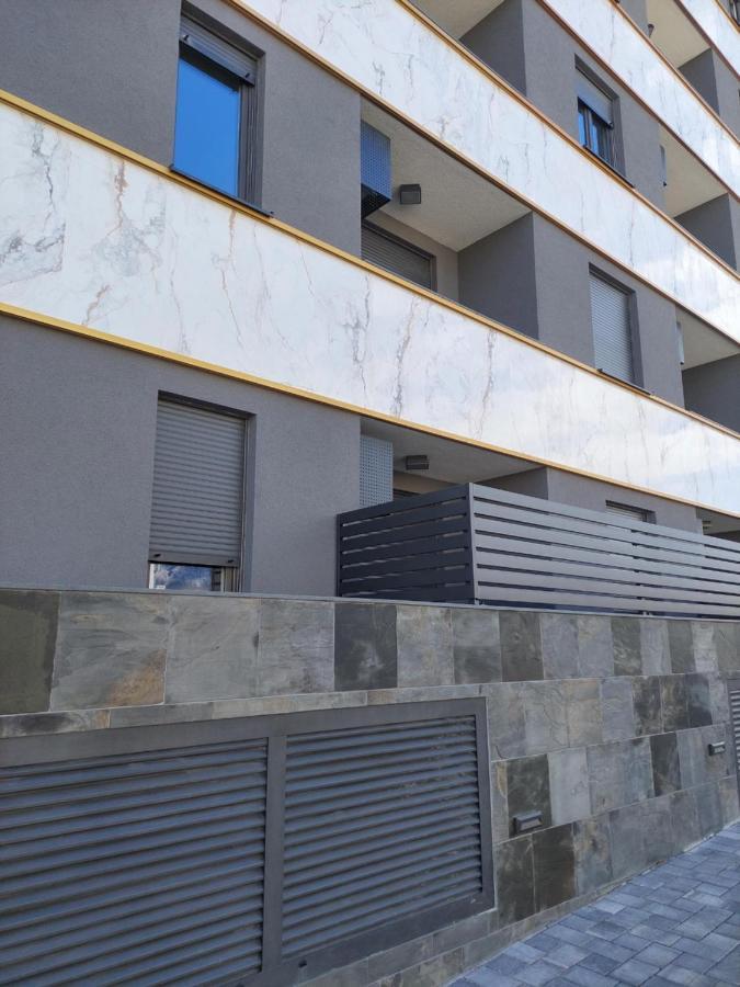 Apartment Paola With Free Private Parking Place Split Luaran gambar