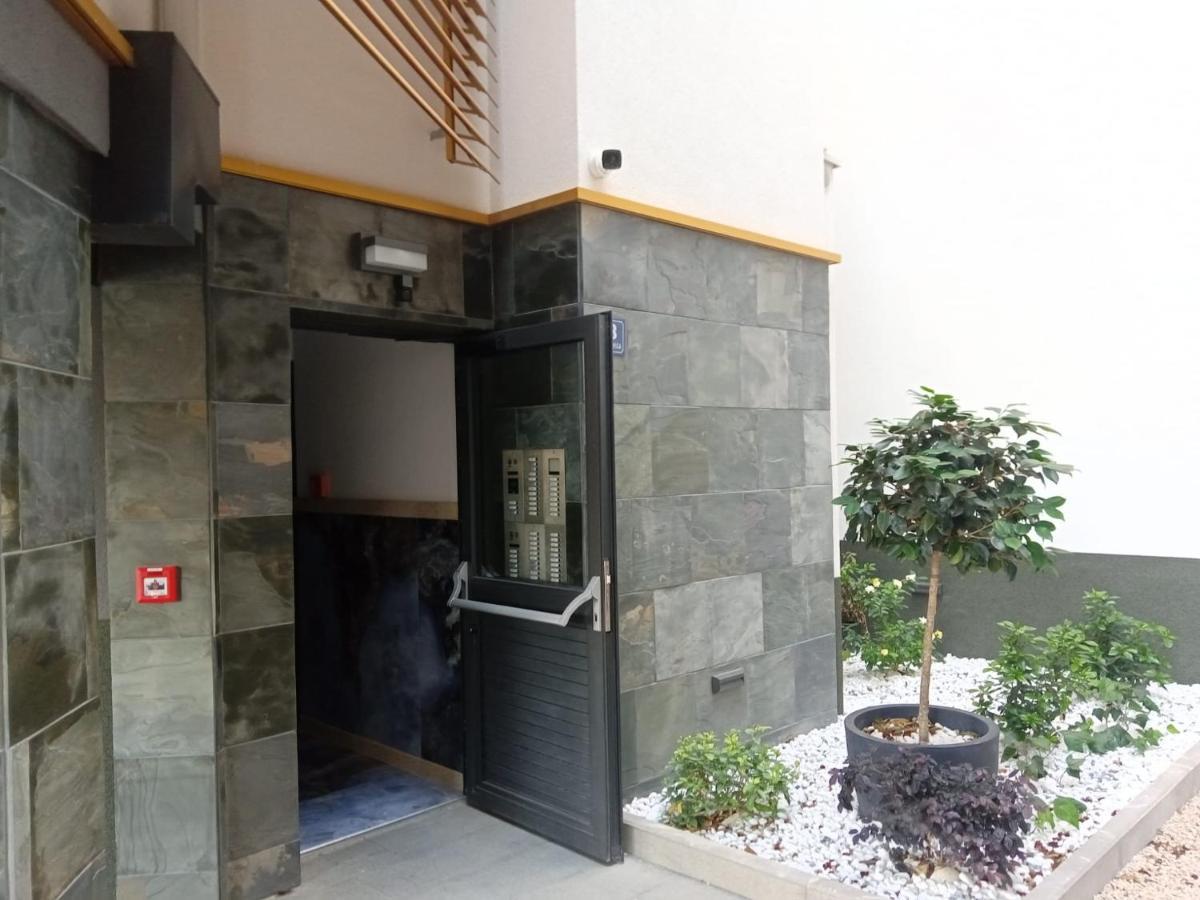 Apartment Paola With Free Private Parking Place Split Luaran gambar