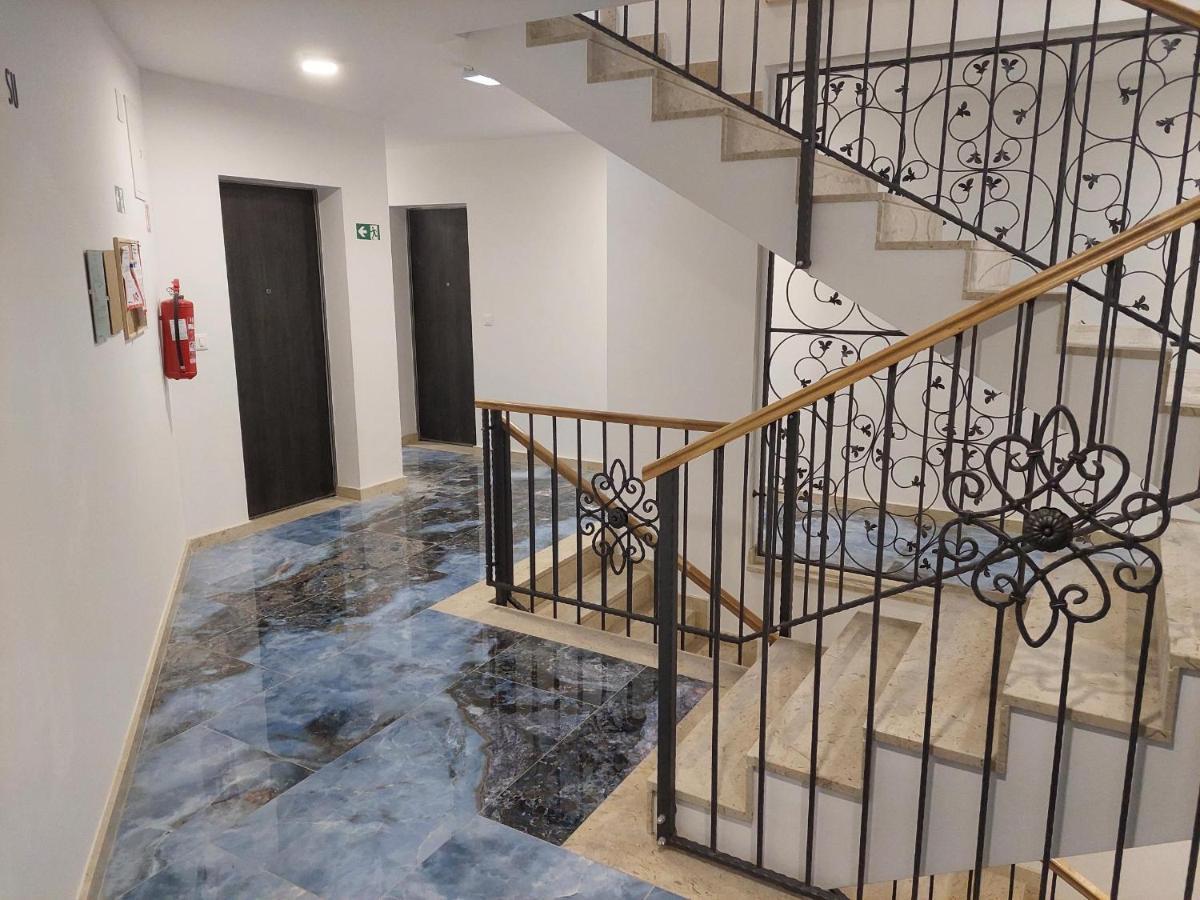 Apartment Paola With Free Private Parking Place Split Luaran gambar