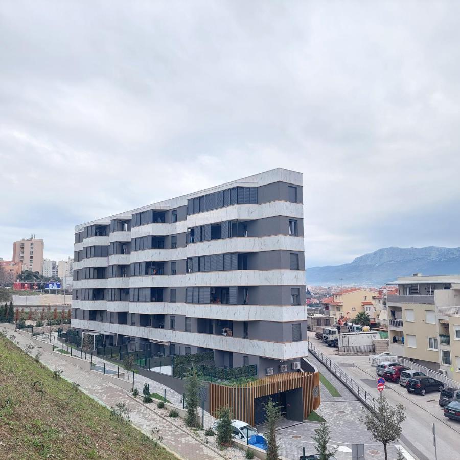 Apartment Paola With Free Private Parking Place Split Luaran gambar